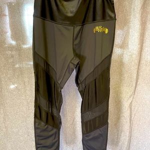 Padded Lifting Leggings